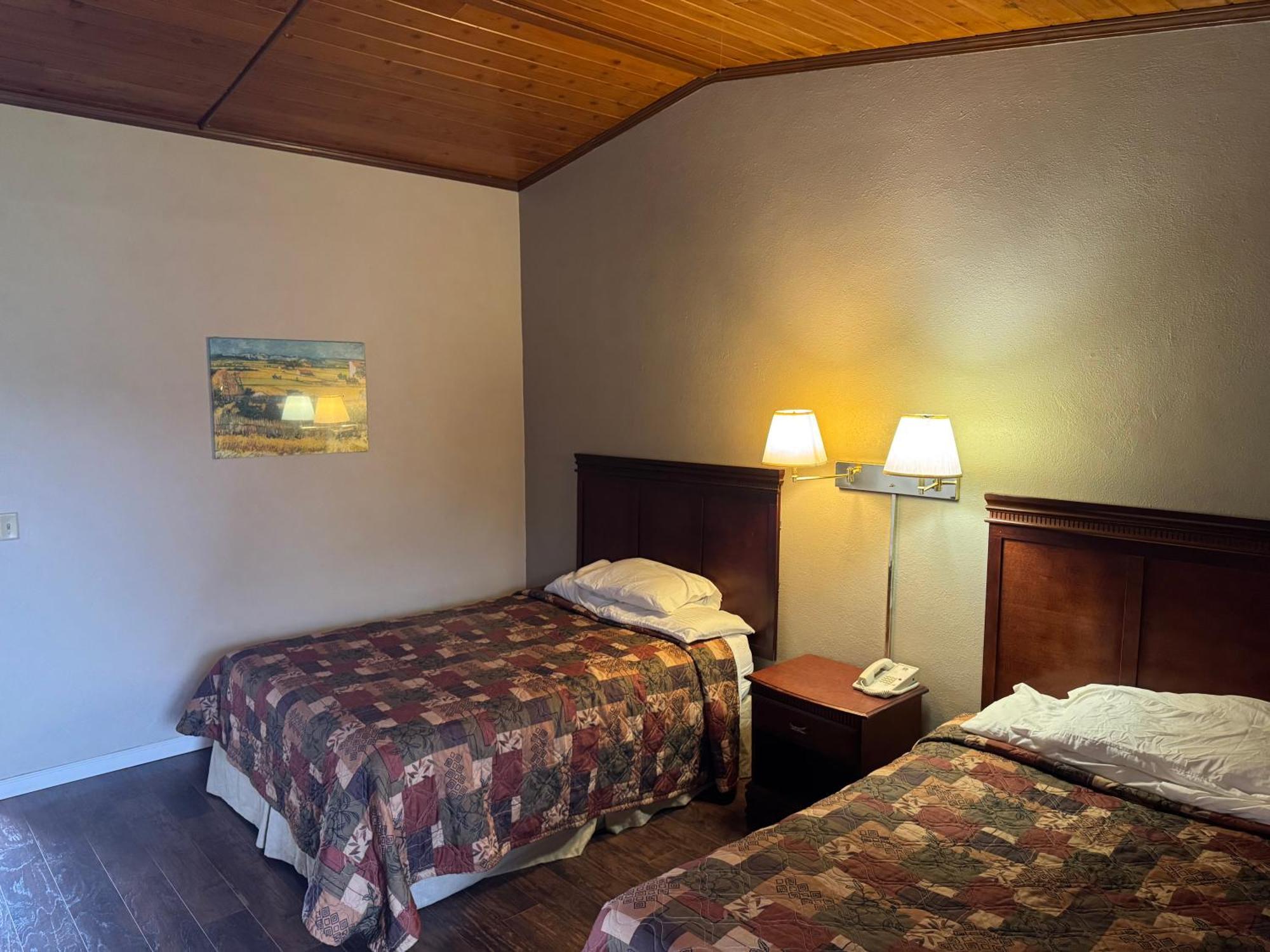 Town & Country Motel Clinton Eksteriør bilde