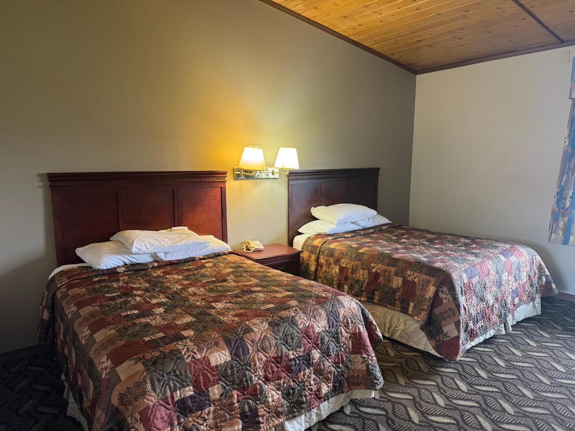 Town & Country Motel Clinton Eksteriør bilde